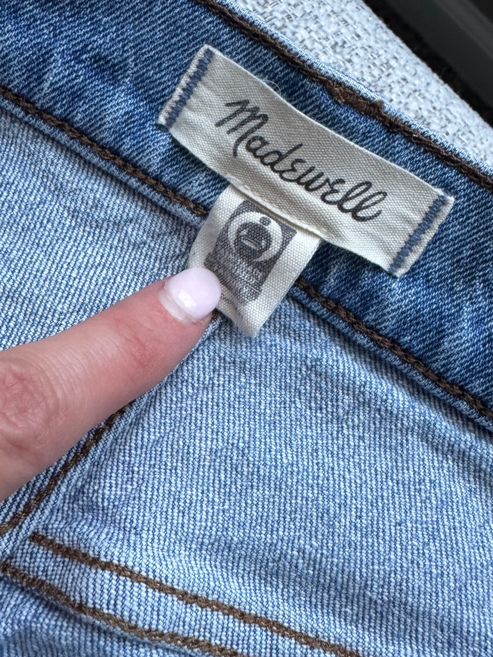 Madewell The Perfect Vintage Wide-Leg Crop Jean - Light Wash - Picture 9 of 14